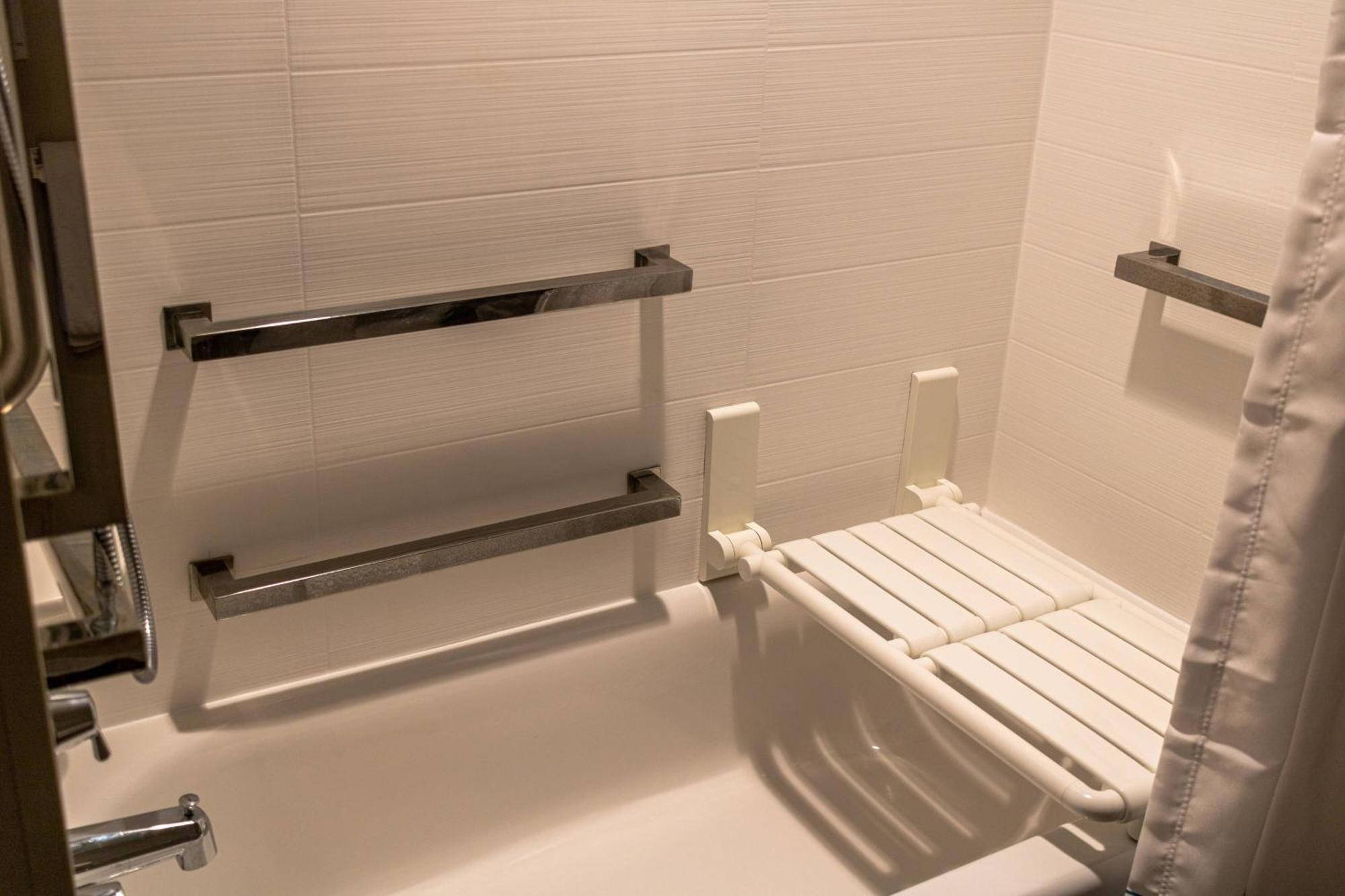 Towneplace Suites By Marriott Hays Bagian luar foto